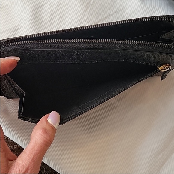 100% authentic CHANEL caviar leather long wallet - Picture 12 of 14